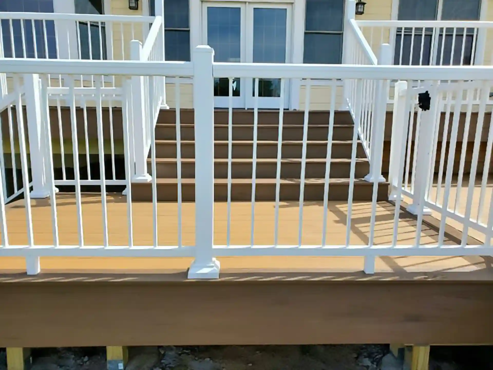 photo of white deck railing - Deck Railing Components - Deck Railings near me in West Omaha NE